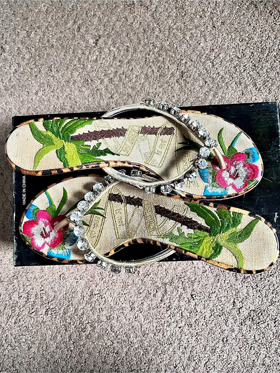 Betsey Johnson Shoes - Vintage Beverly Feldman Palm-East Jeweled Tropical Kitten Heels - 8M